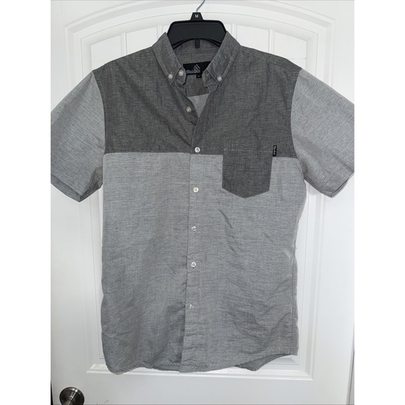 Molokai Surf Co Button Down Short Sleeve Men's M Two tone Grey Shirt - Picture 1 of 8